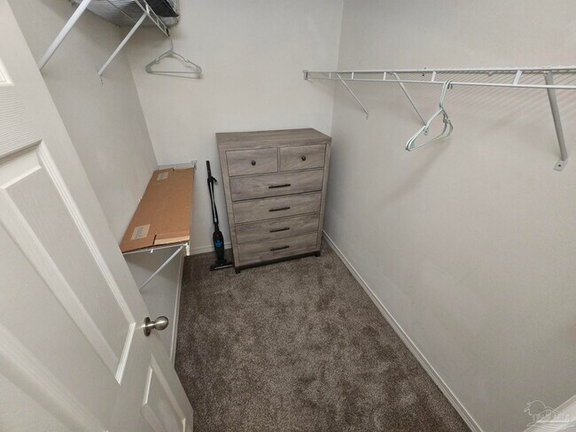 Building Photo - 9783 Cobblebrook Dr