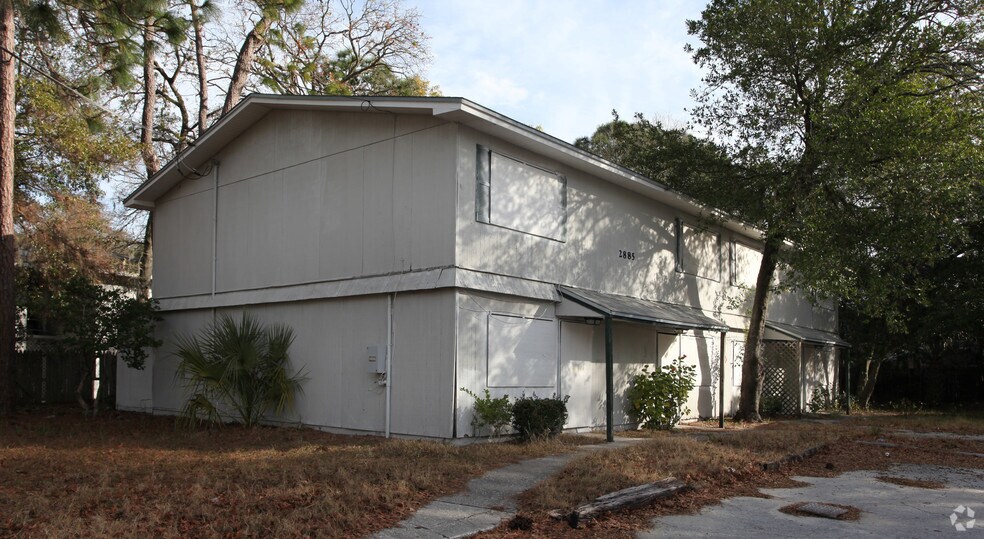 Primary Photo - Yellow Pine Homes