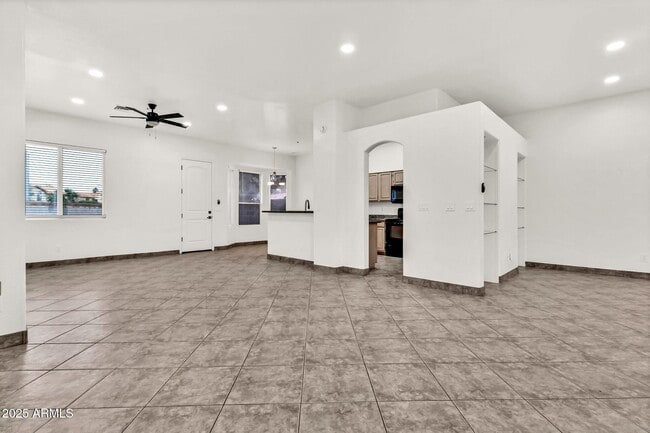 Building Photo - 9379 E Windrose Dr