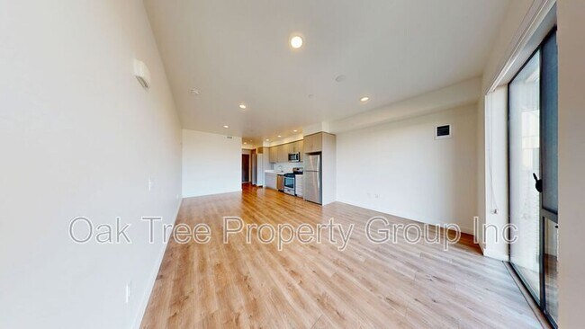 Building Photo - 532 Union St