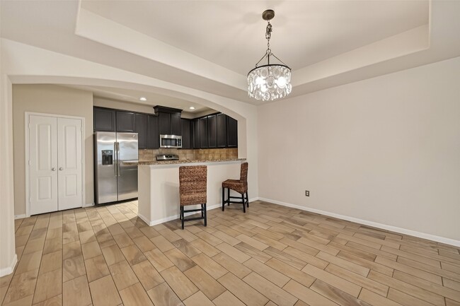 Building Photo - 8314 Columbia Forest Dr