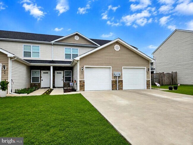 Building Photo - 40 Beaulah Ct