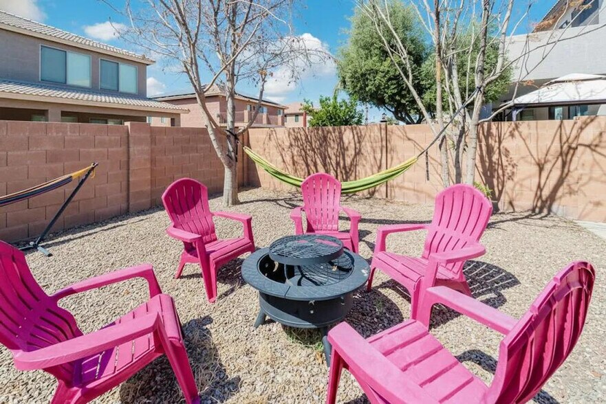 Building Photo - 1549 E Judi Pl