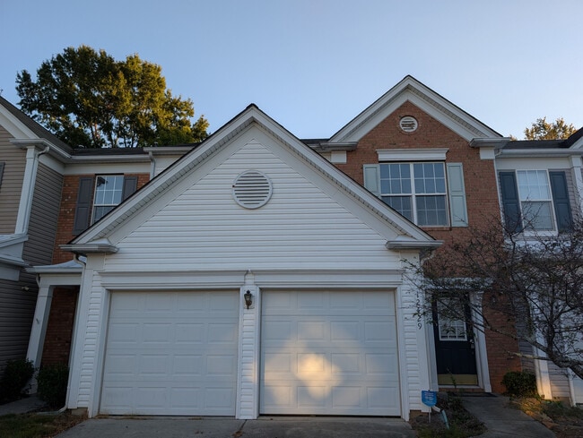 Building Photo - 12429 Dunford St