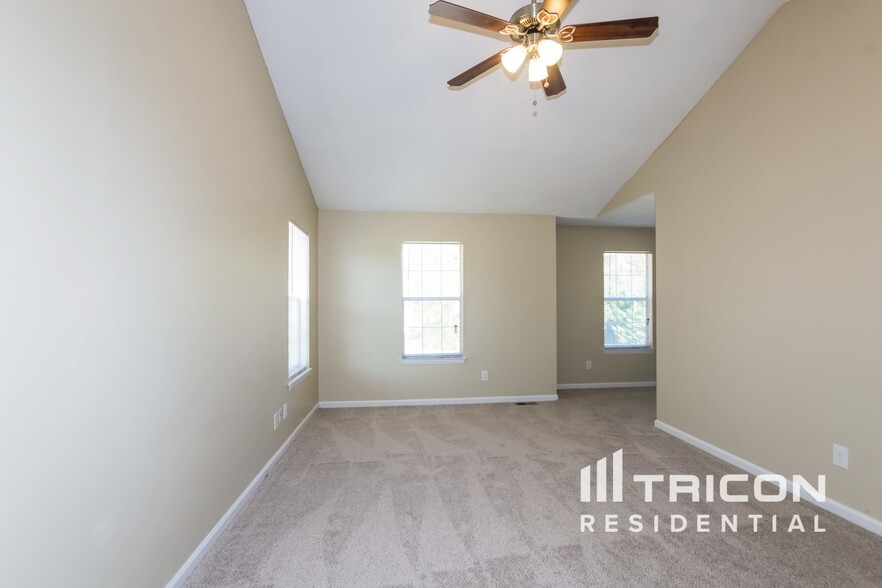 Building Photo - 5400 Southminster Ln