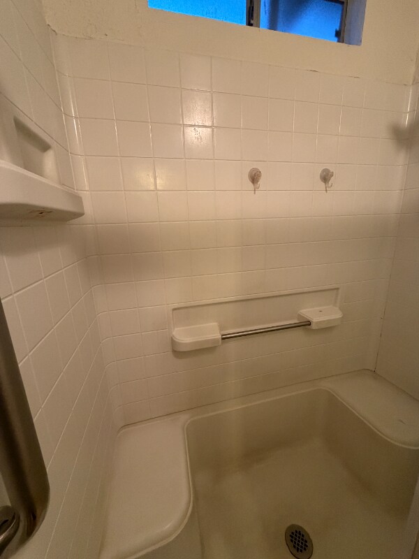 Building Photo - 881 Casselman Dr