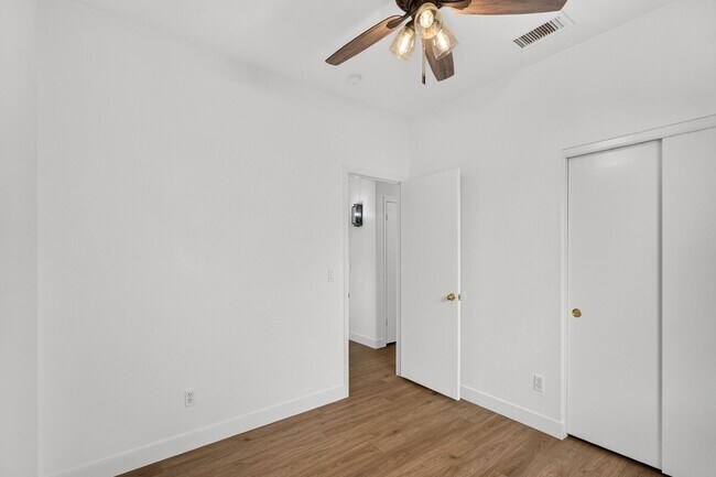 Building Photo - 20415 N 37th Ave