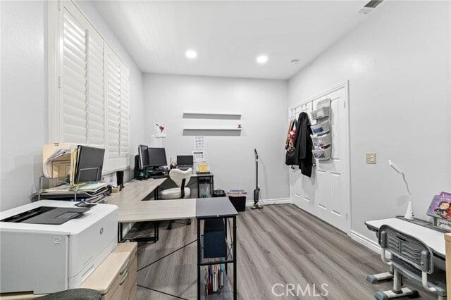 Building Photo - 15881 Madelyn Ct