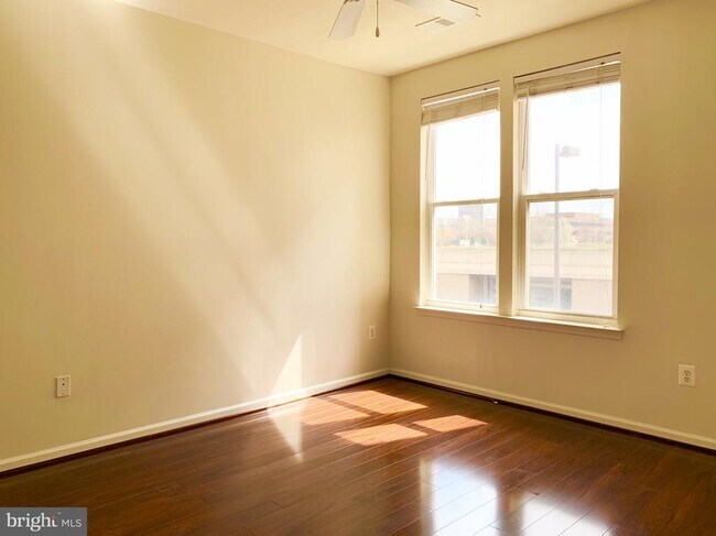 Building Photo - 12001 Market St