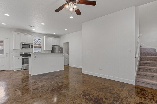 Building Photo - 4909 Reserve Blvd