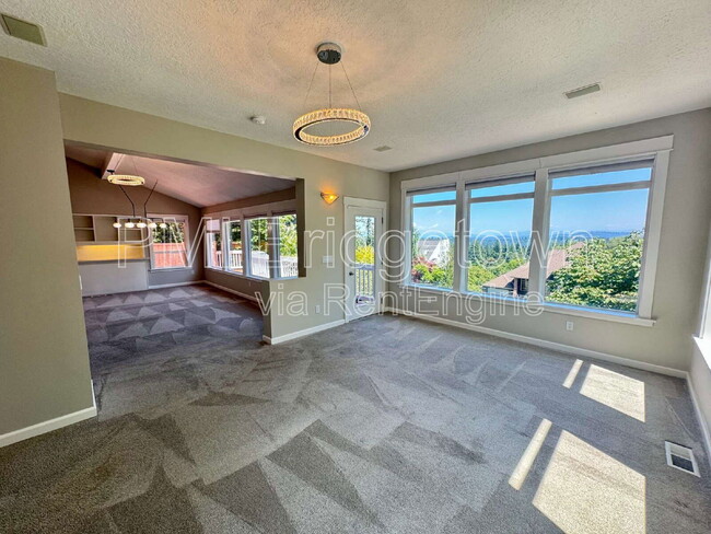 Building Photo - 11731 SW 41st Ave