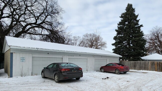 Building Photo - 1228 10th St N