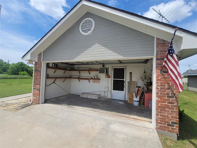 Building Photo - 608 Concho Dr