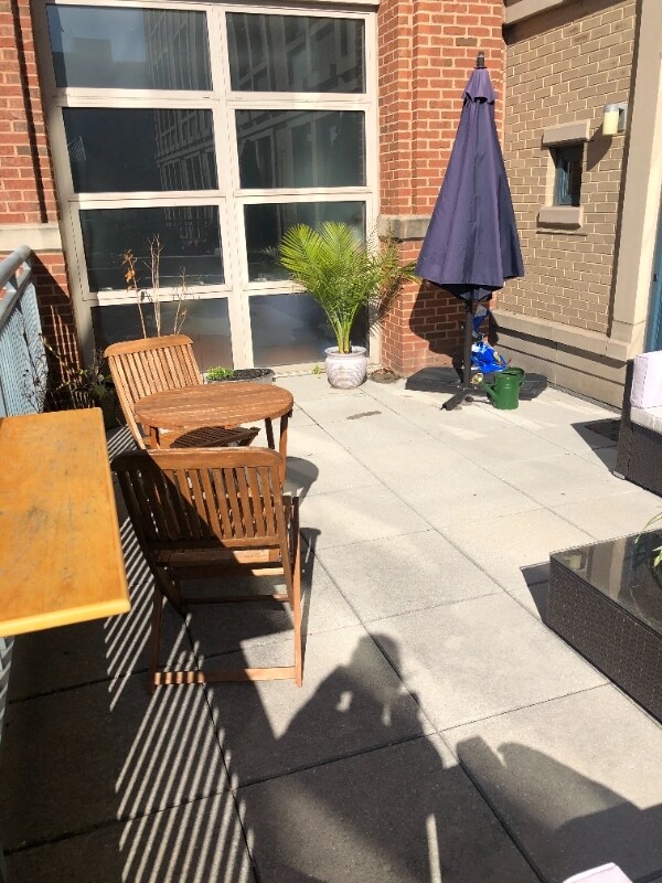 Building Photo - 1390 Kenyon St NW