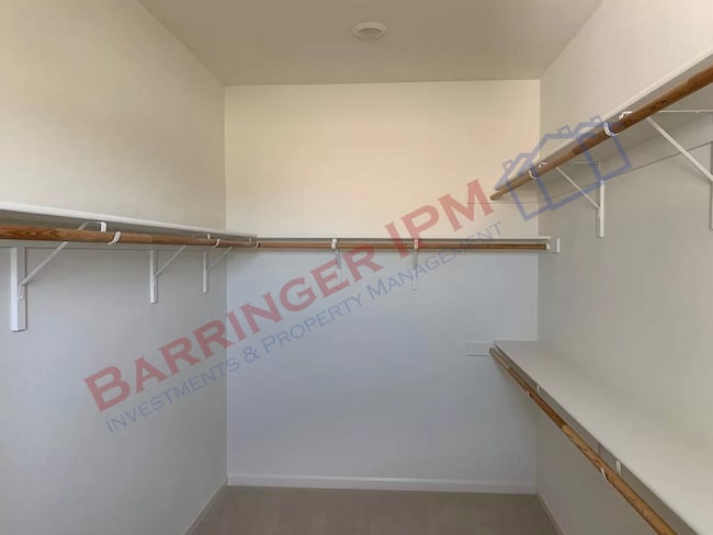 Building Photo - House is occupied *DO NOT DISTURB TENANTS* Call office with any questions