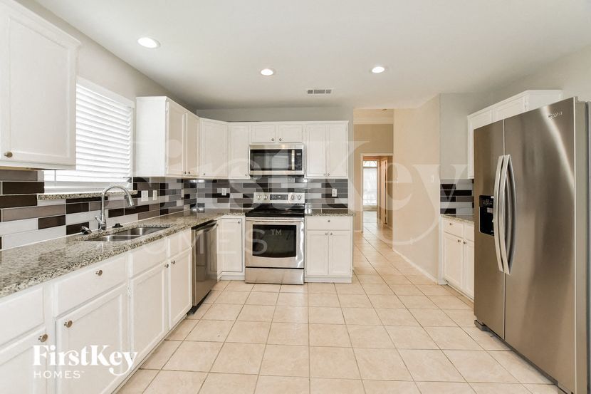 Building Photo - 1809 Pecan View Dr