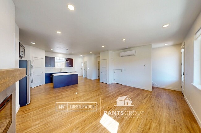 Building Photo - Modern New Home in Trestlewood – Where Comfort Meets Community!