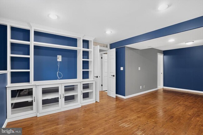 Building Photo - 10820 Split Oak Ln