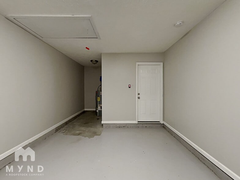 Building Photo - 2401 Pinyon St