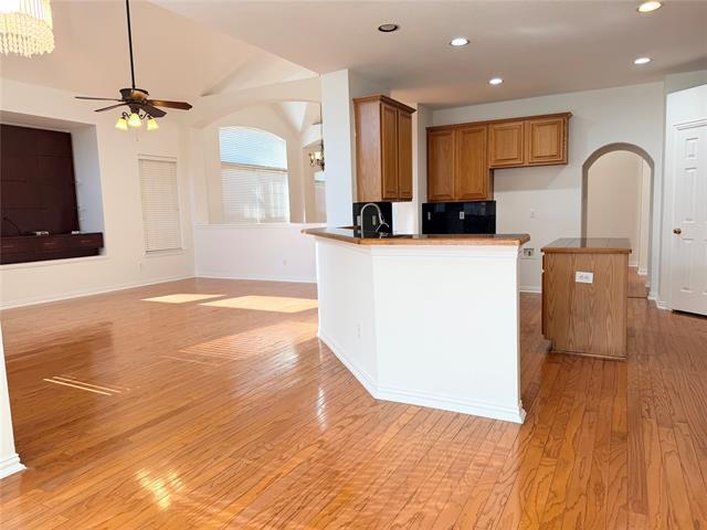 Building Photo - 4516 Avebury Dr