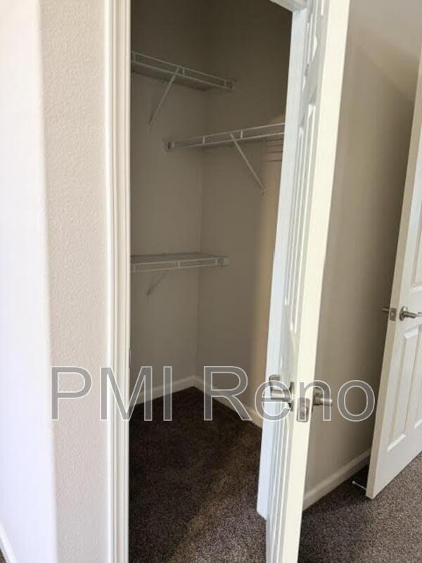 Building Photo - 10742 Amber Falls Dr