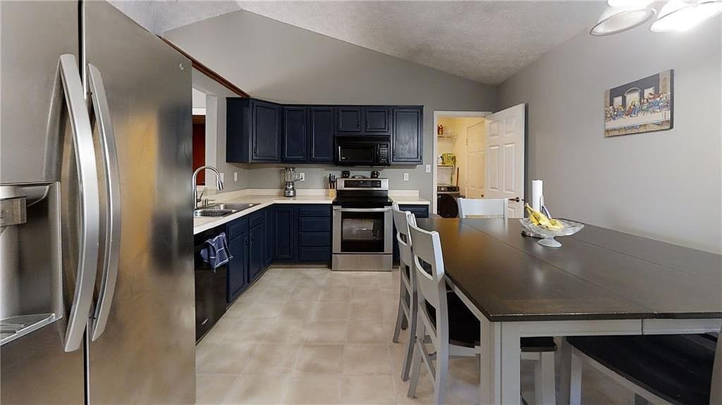 Building Photo - 1527 Country Pointe Dr