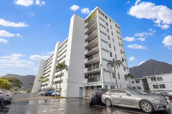 Building Photo - Updated 2-Bedroom Condo with Koolau Views in Prime Kaneohe Location