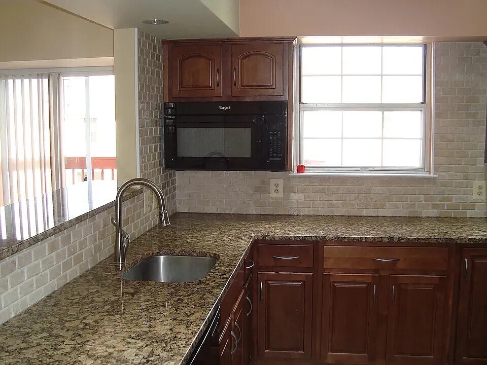 Building Photo - 18225 Paladin Dr