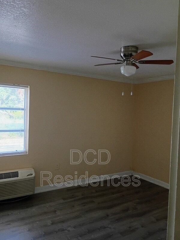 Building Photo - 1017 Griffin Rd