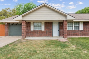 Building Photo - 306 Avenue G