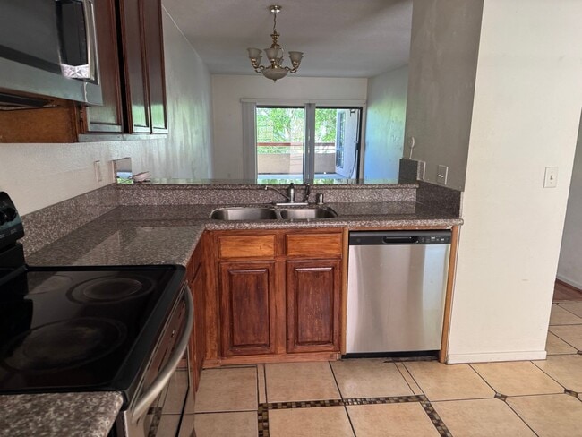 Building Photo - HARBOR MANOR CONDOS! ACROSS FROM HARBOR UCLA MED CTR IMMACULATE  2 bdrm 2 ba. CONDO FOR LEASE!