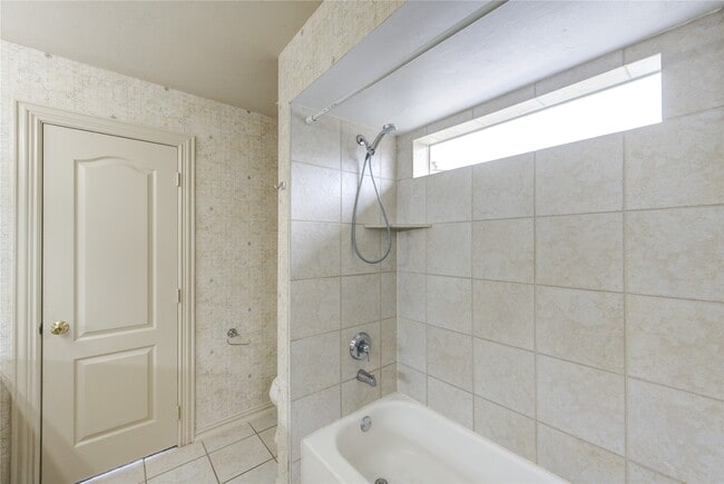 Building Photo - 1502 Ashbury Park Ln