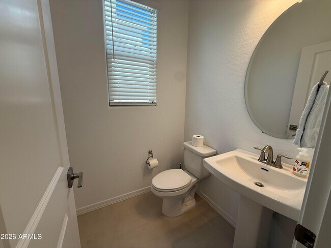 Building Photo - 14668 W Soft Wind Dr