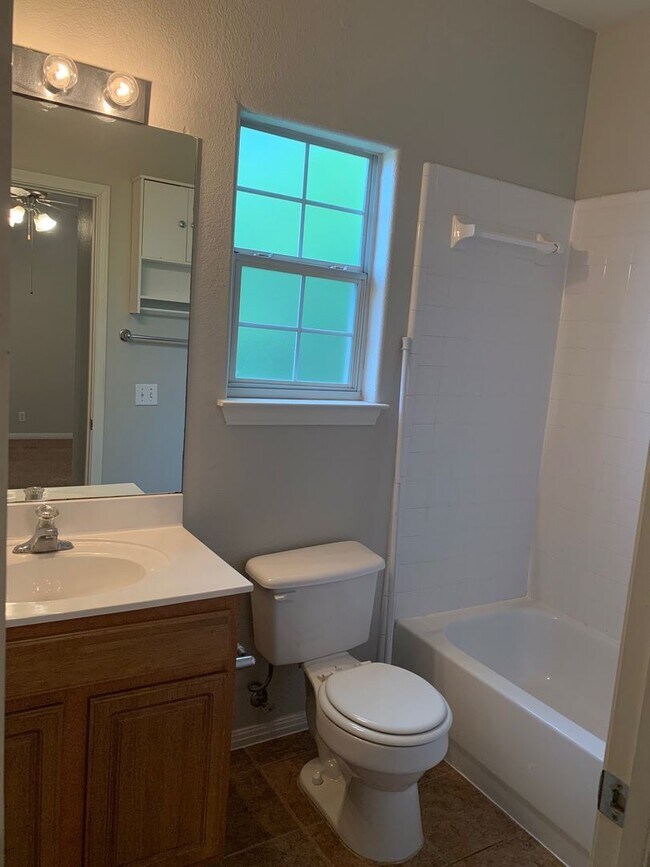 Building Photo - 5304 Evans Ave