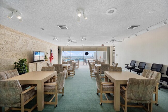 Building Photo - 3540 S Ocean Blvd