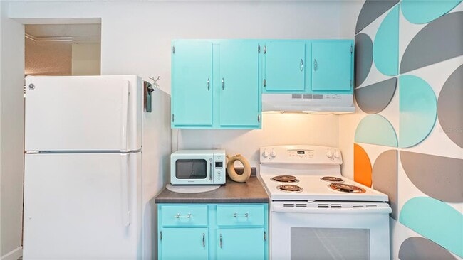 Building Photo - 2506 Formosa Ave