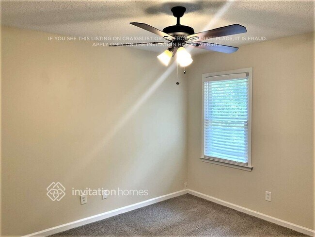 Building Photo - 100 Pepperwood Dr