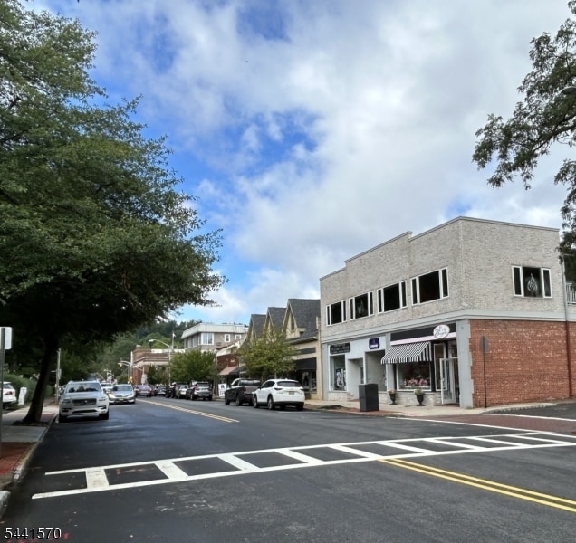 Building Photo - 206 Bellevue Ave