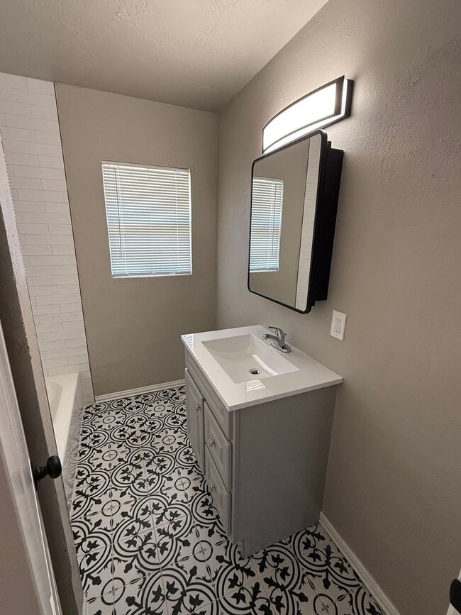 Building Photo - Charming 3-Bedroom Home with Bonus Room – Fully Updated and Move-In Ready!