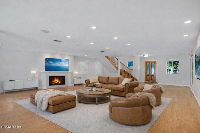 Building Photo - 4539 Mammoth Ave