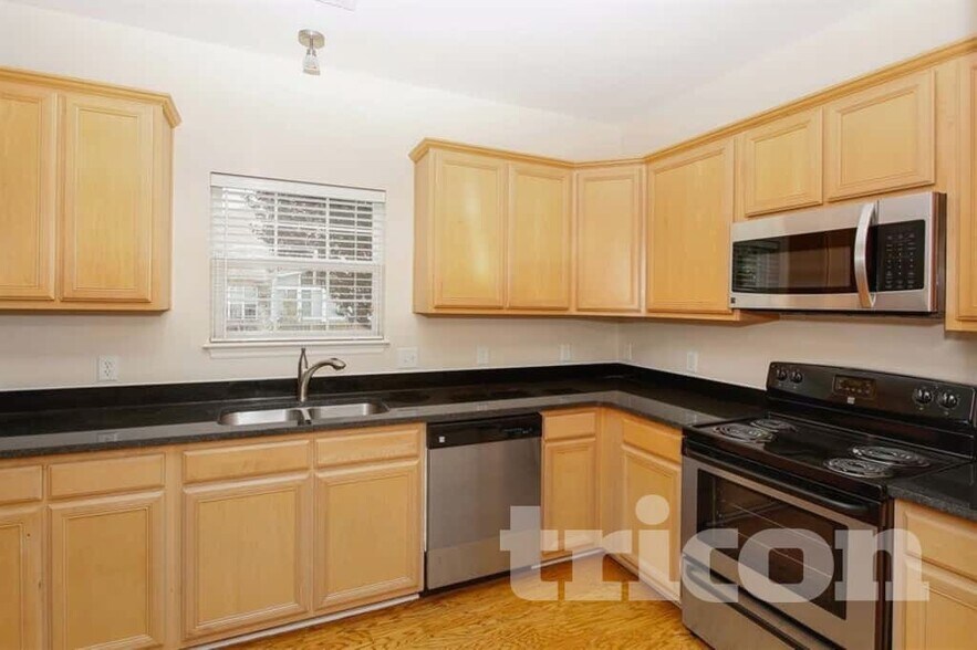 Building Photo - 3130 Friar's Bridge Pass