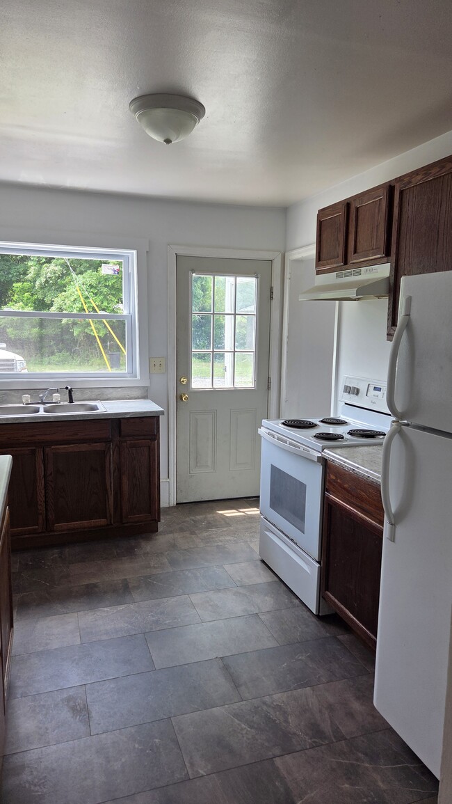 Building Photo - 162 Dorwyck Ln