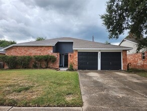 Building Photo - 8327 Bird Run Dr