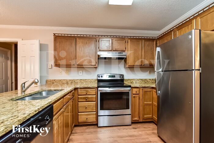 Building Photo - 6464 Evergreen Dr