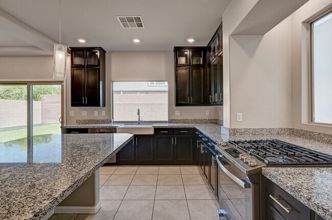 Building Photo - 6626 Tangled Vines Ave