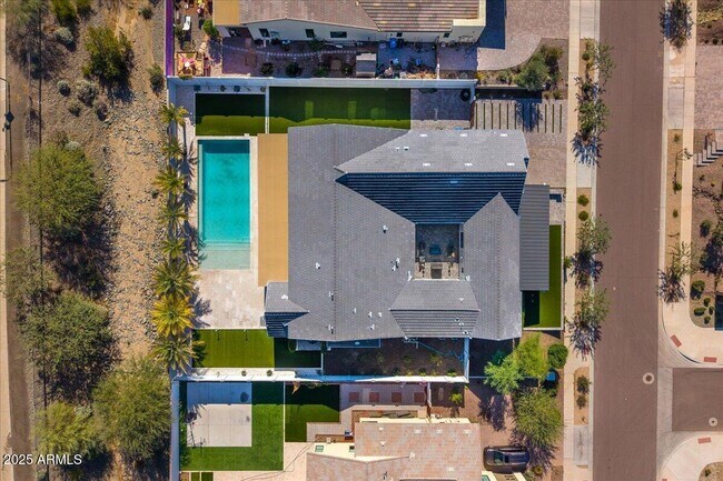 Building Photo - 9407 S 13th Way