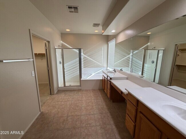 Building Photo - 6285 S Fawn Ct