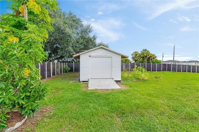 Building Photo - 9012 S Indio Ct