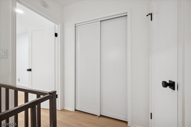 Building Photo - 103 Park Ave