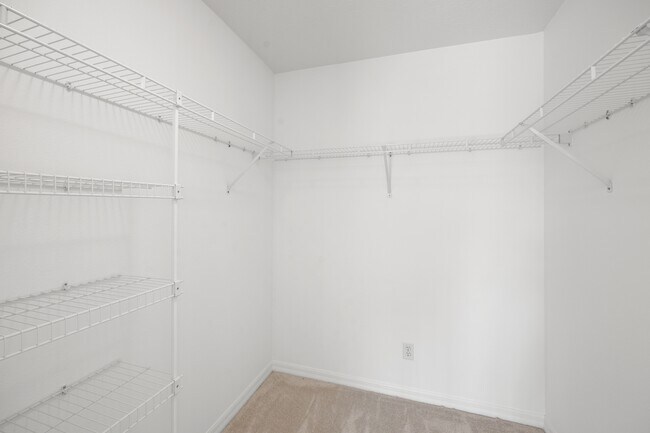 Building Photo - 6234 Sturbridge Ct